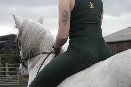 Jumpsuit (with half-seat grip)